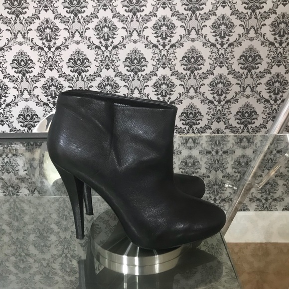 Zara Black Leather Booties - Picture 1 of 8